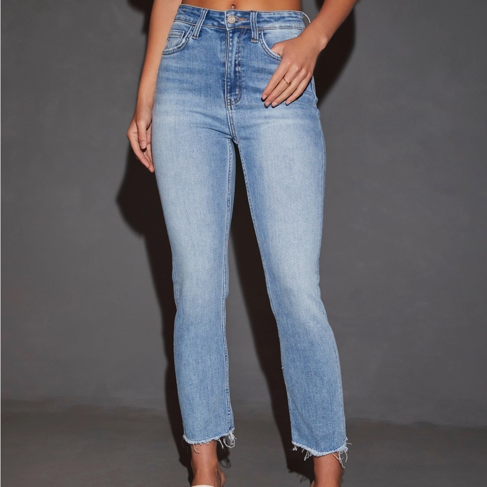 Elize High Rise Frayed Ankle Denim